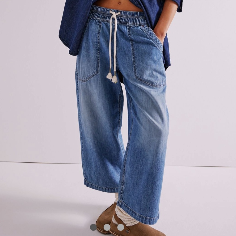 Free People We The Free Easy Peasy Pull-On Jeans in color No Problem Size Medium